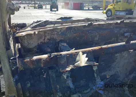 2021 Chevrolet Silverado 1500 4Wd Short Bed Custom Trail Boss z USA, uszkodzony, nr VIN 3GCPYCEH7MG145822